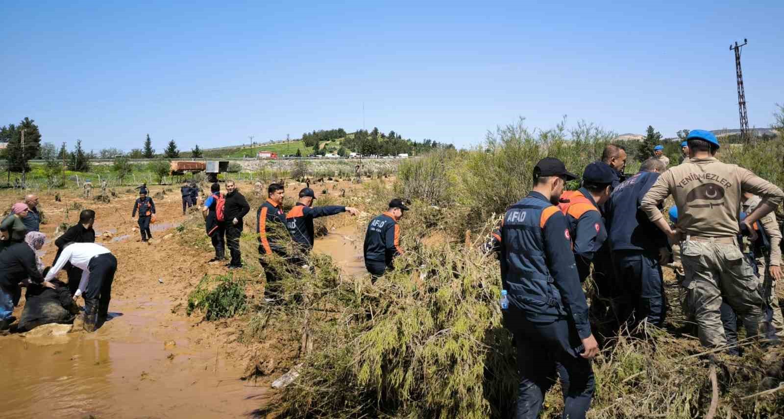 gaziantepte sel sonrasi kaybolan sahsin hayatini kaybettigi belirlendi 5
