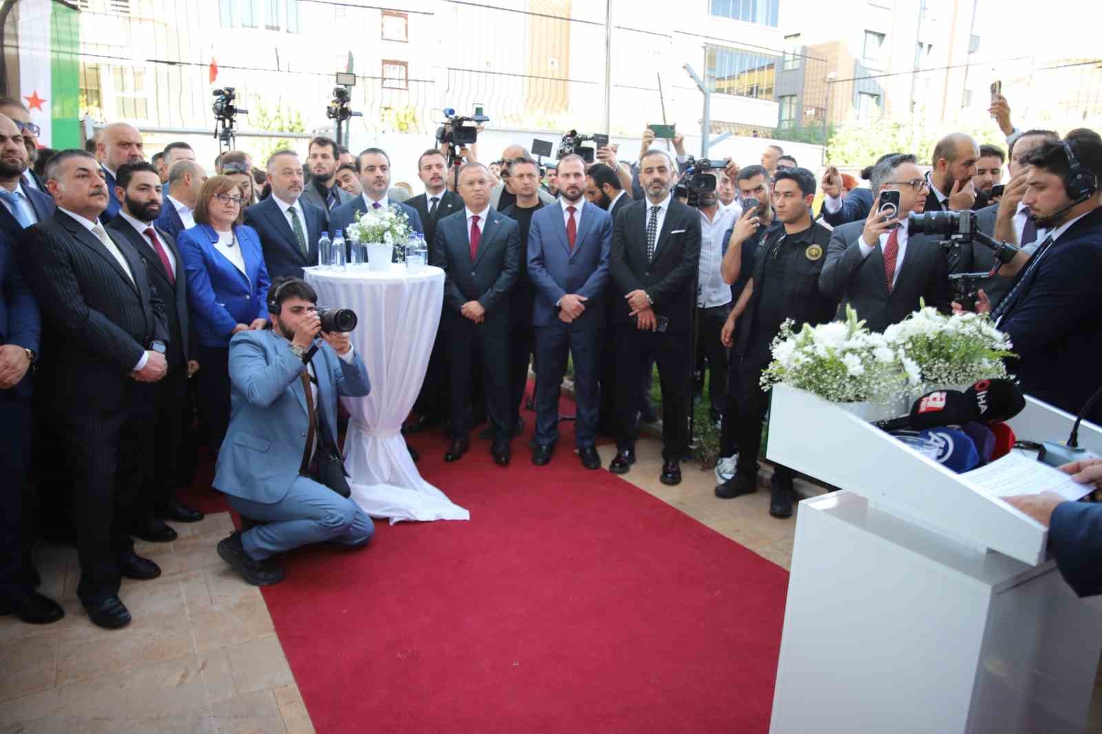 Gaziantep’te Suriye Başkonsolosluğu açıldı 8 gaziantepte suriye baskonsoloslugu acildi 4