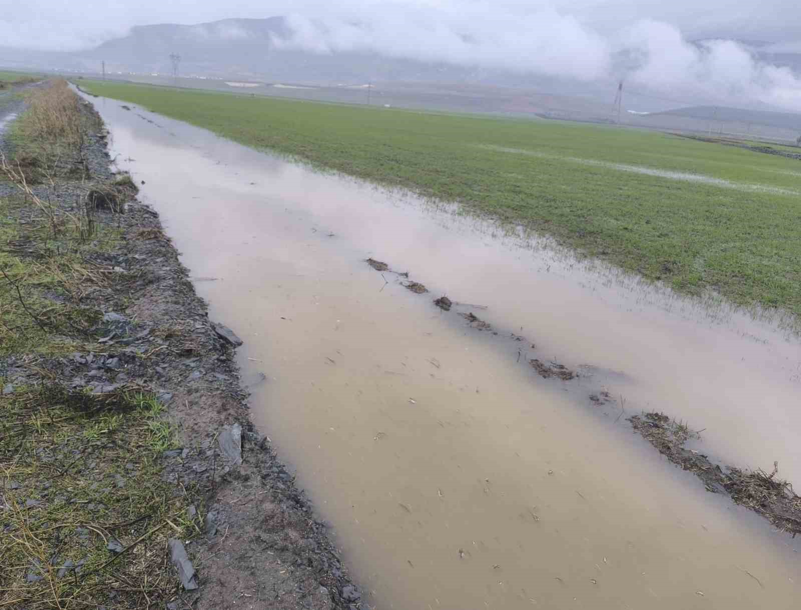 gaziantepte tarim arazileri su altinda kaldi 1 2KrJzejN