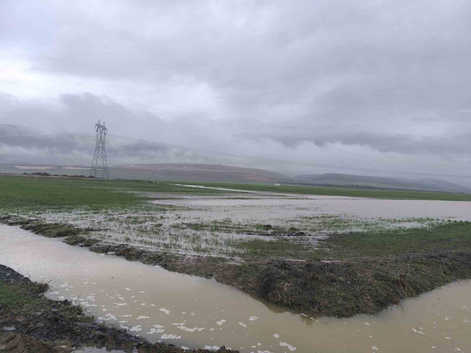 gaziantepte tarim arazileri su altinda kaldi 3