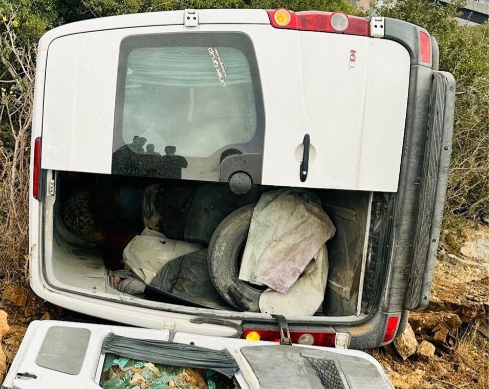 gaziantepte tarim iscilerini tasiyan minibus sarampole uctu 1 olu 3 agir yarali 2 gqXCMZvD