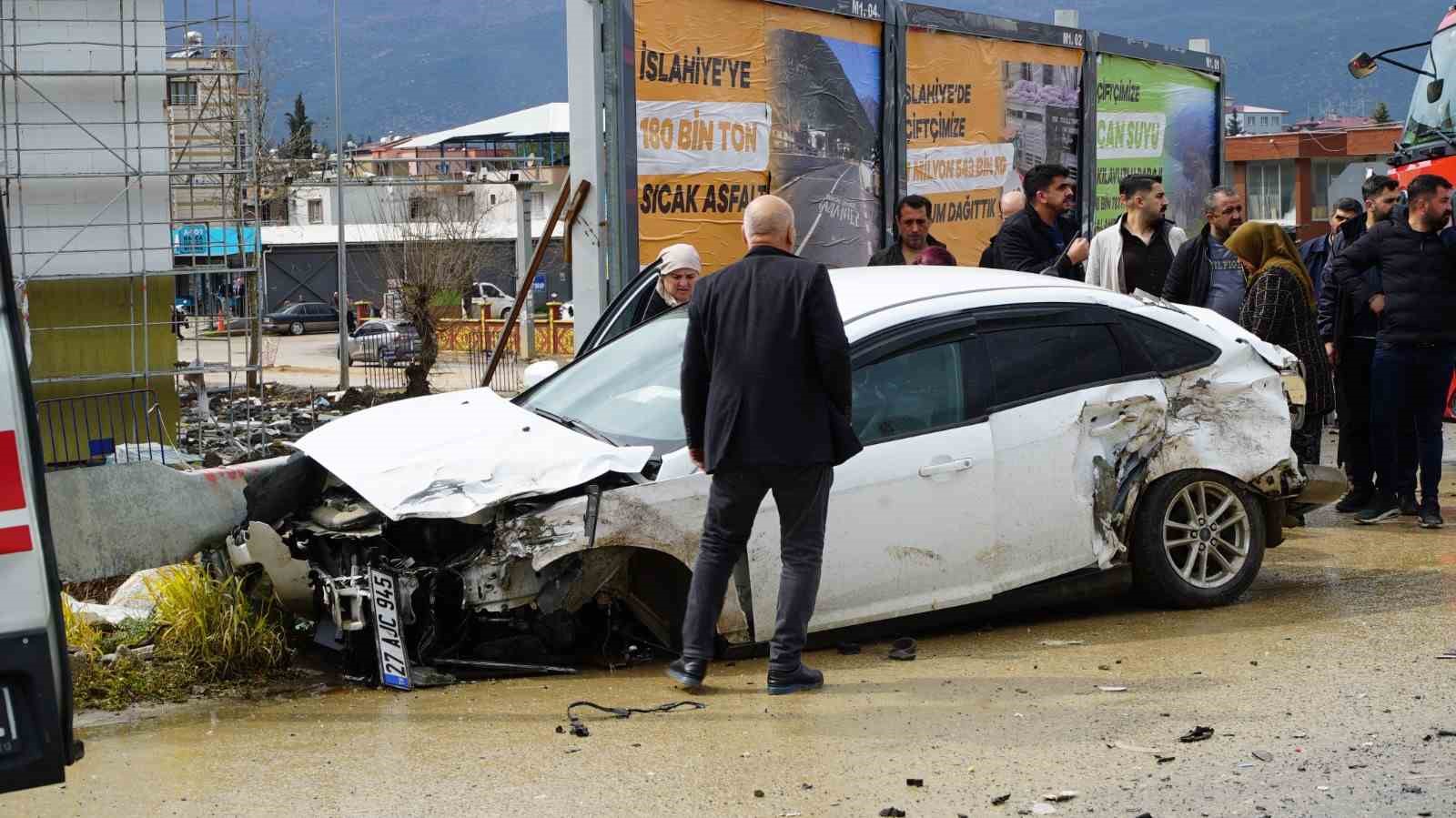 Gaziantep’te tır ile otomobil çarpıştı: 2 yaralı 5 gaziantepte tir ile otomobil carpisti 2 yarali 1 F3ftjl4v