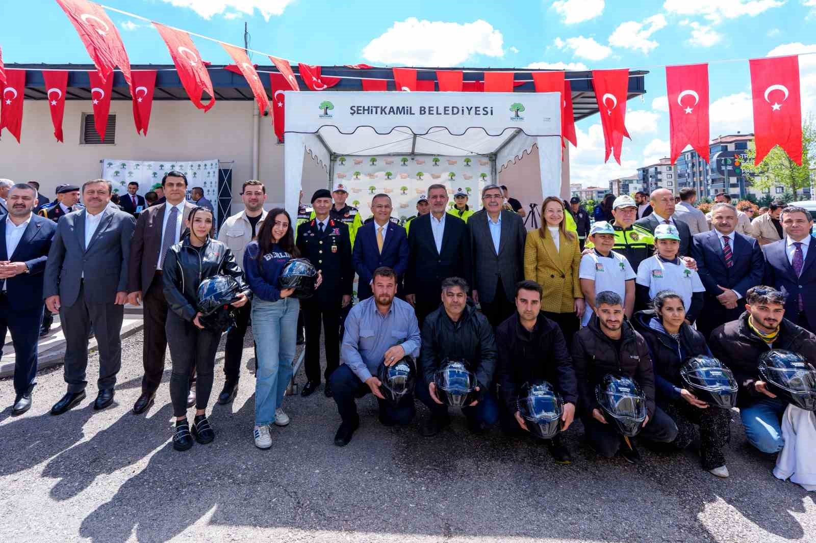 gaziantepte trafik haftasi etkinligi duzenlendi 4 IAftPuIK