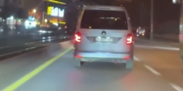 gaziantepte-trafikte-tehlike-sacan-ve-kaza-yapmaktan-kil-payi-kurtulan-surucuye-ceza-KsAOqp6I.jpg