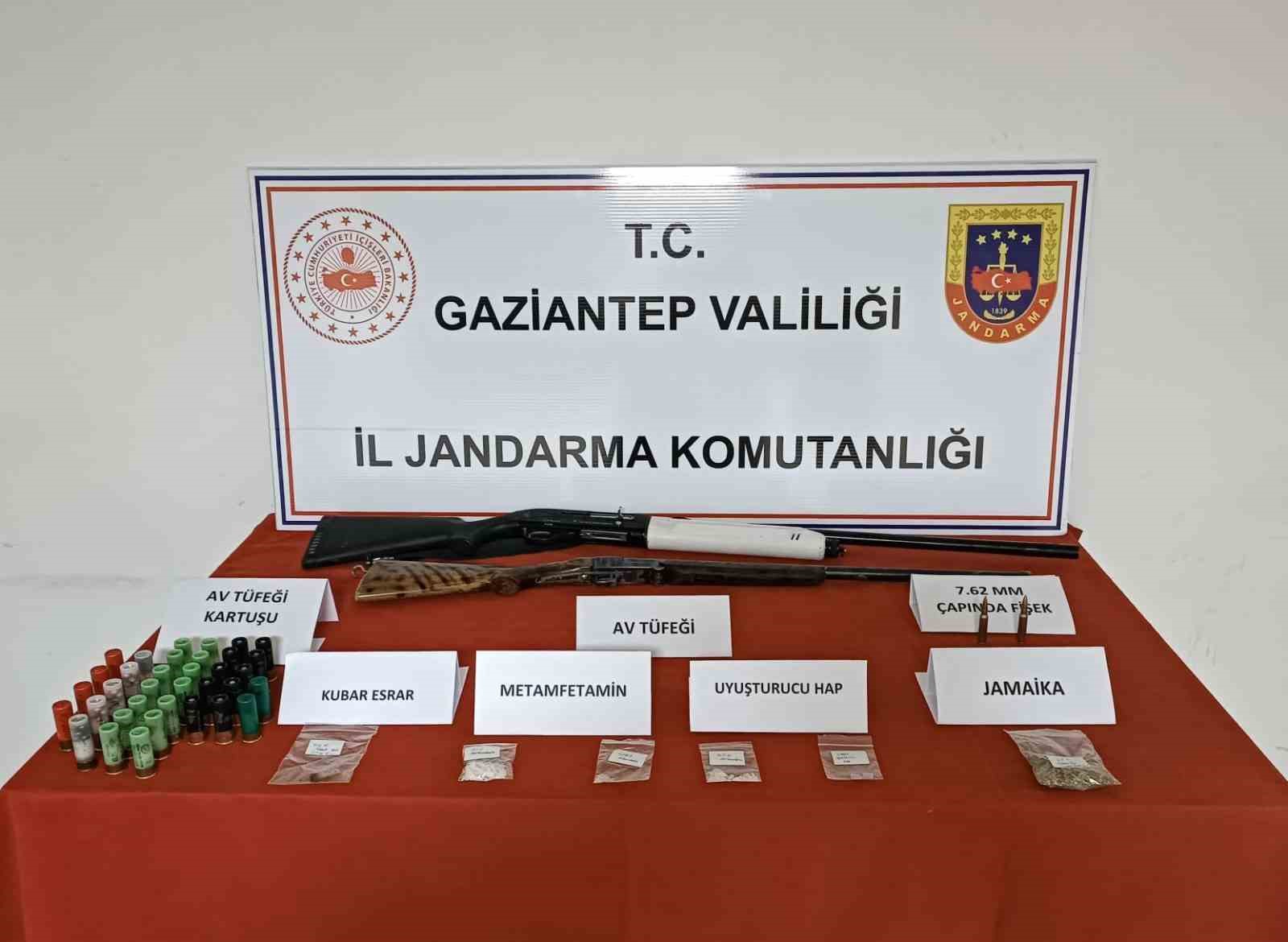 gaziantepte uyusturucu ve kacakciliga darbe 17 tutuklama 1 AFI7q44a