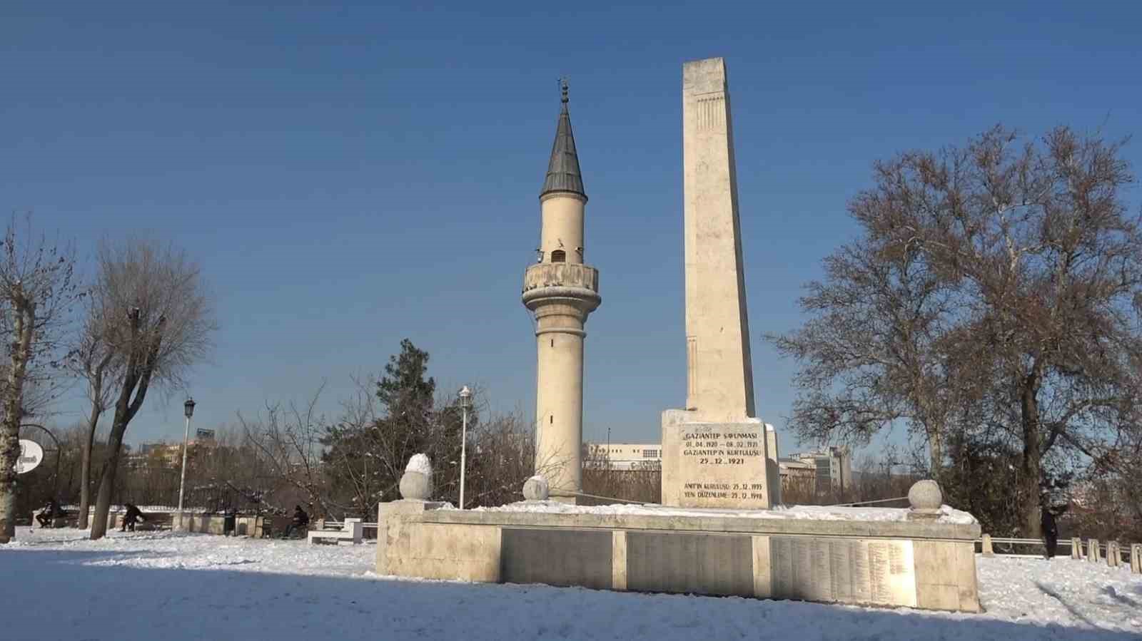 gaziantepte vatandaslar kar ve gunesin tadini cikardi 2