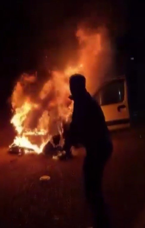 gaziantepte yanan araca cezaevi personeli mudahale etti bakan tunc tebrik etti 3 XIYtmqRN