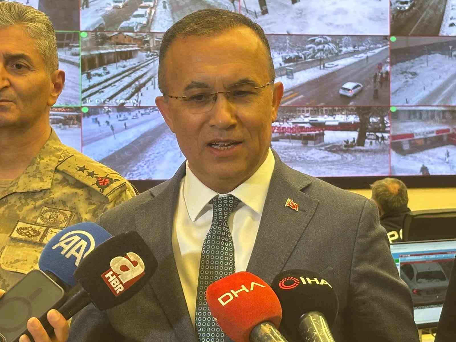 gaziantepte yilbasi gecesi 2 bin 613 arac ve 12 bin 117 personel gorev basinda gyEFOwE3