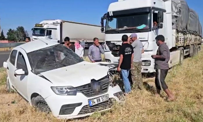 Gaziantep’te YKS yolunda feci kaza: 1’i ağır 2 öğrenci yaralandı 6 gaziantepte yks yolunda feci kaza 1i agir 2 ogrenci yaralandi 2