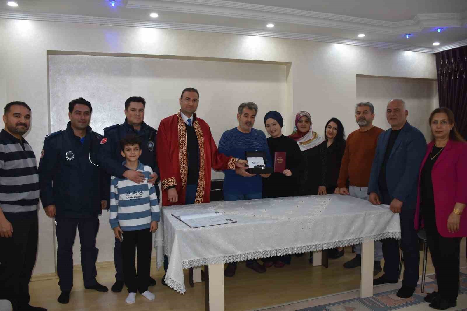gaziantepte yogun kar yagisi nikaha engel olamadi 0 4jKNyhpr