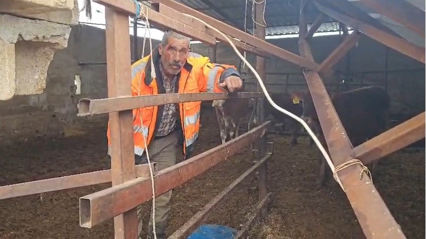 gaziantepte yogun kar yagisi sonrasi ahirin catisi coktu 0 FNtTmMtI