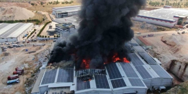 gaziantepteki-fabrika-yangini-dron-ile-goruntulendi-67kUkESw.jpg