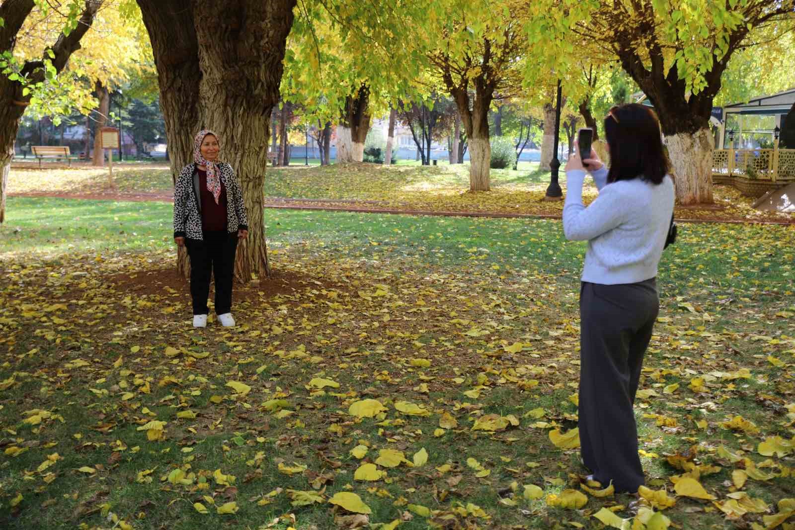 gaziantepteki parklar sonbahar renklerine burundu 6 pusrwlJj