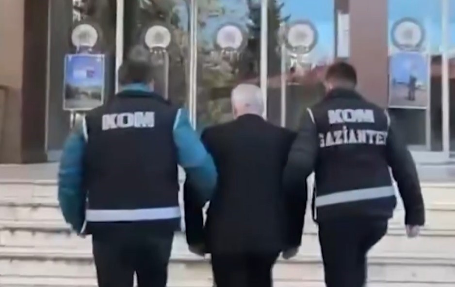Gaziantep’teki rüşvet operasyonunda 8 tutuklama 5 gaziantepteki rusvet operasyonunda 8 tutuklama 1 wk91iqzm