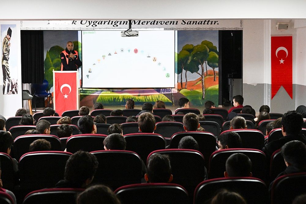 gaziosmanpasa belediyesi ogrencilere afet bilinci asiliyor 1 7ATANbbm