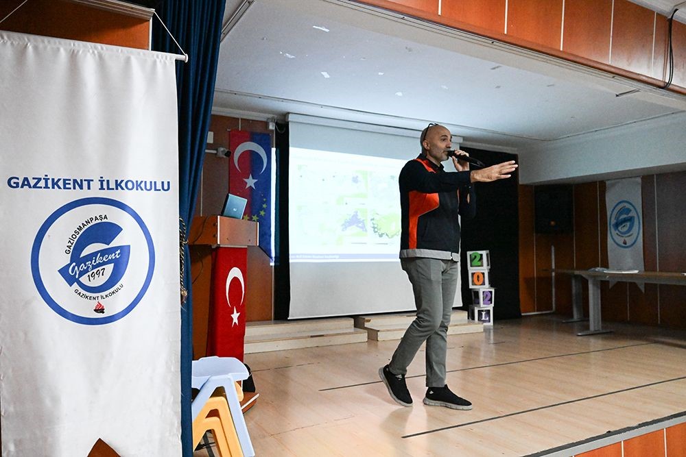 gaziosmanpasa belediyesi ogrencilere afet bilinci asiliyor 5 mXU81ZA1