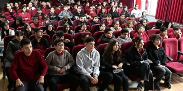 gaziosmanpasa-belediyesi-ogrencilere-afet-bilinci-asiliyor-wciy4grz.jpg
