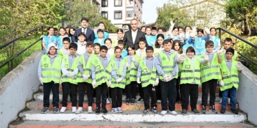 gaziosmanpasada-1-haftada-toplanan-2-ton-atik-40-agacin-hayatini-kurtardi-CQmcl4BU.jpg