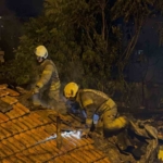 gaziosmanpasada-3-gecekondu-alevlere-teslim-oldu-9AJ7B6Bc.jpg