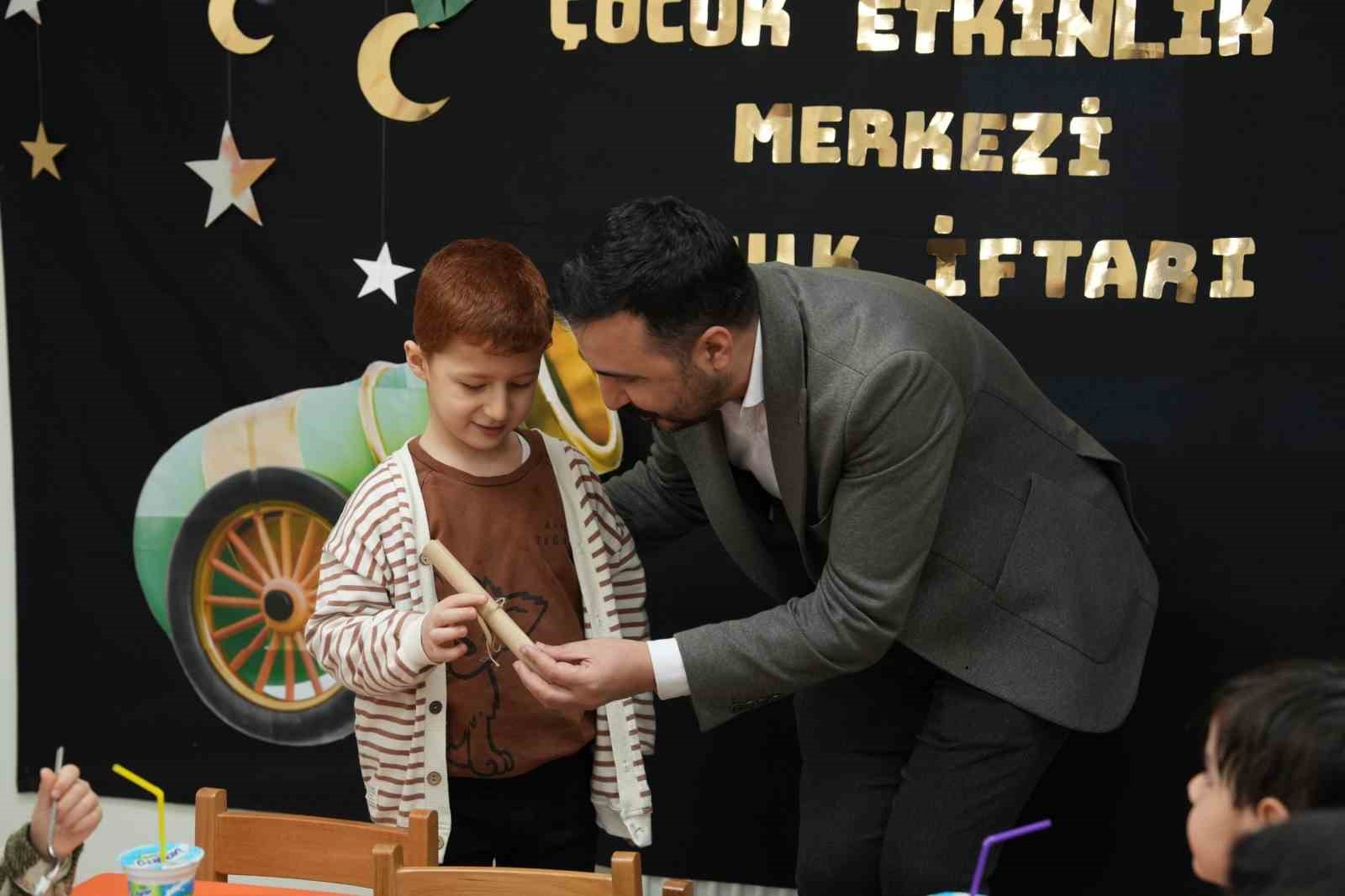 gaziosmanpasada cocuklar tekne orucu tutmanin heyecanini yasadi 3 3SkrguG3
