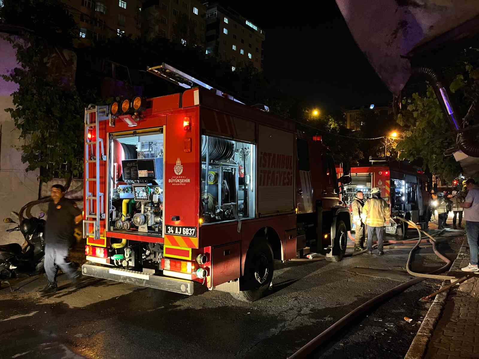 gaziosmanpasada gecekondu alev alev yandi 1 J3RyycHr