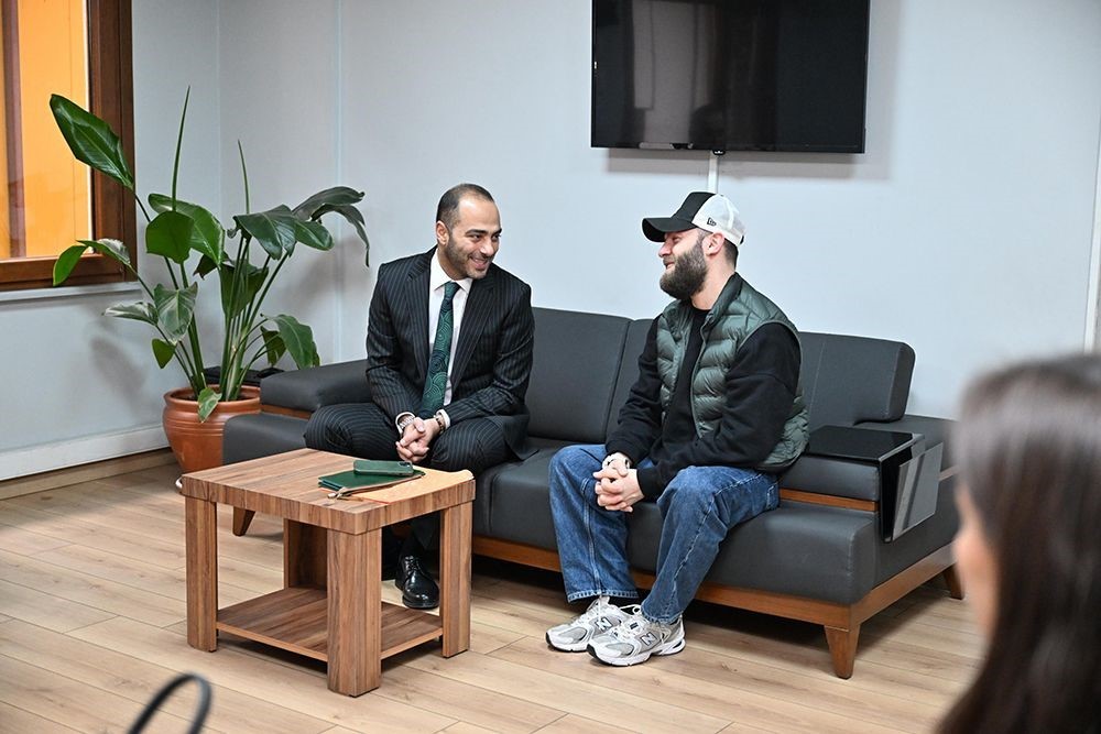 gaziosmanpasada kafede yasanan tartismanin ardindan belediye baskan vekili karadeniz taraflari baristirdi 2 LOjCwJZO