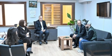 gaziosmanpasada-kafede-yasanan-tartismanin-ardindan-belediye-baskan-vekili-karadeniz-taraflari-baristirdi-5VfiDWZO.jpg