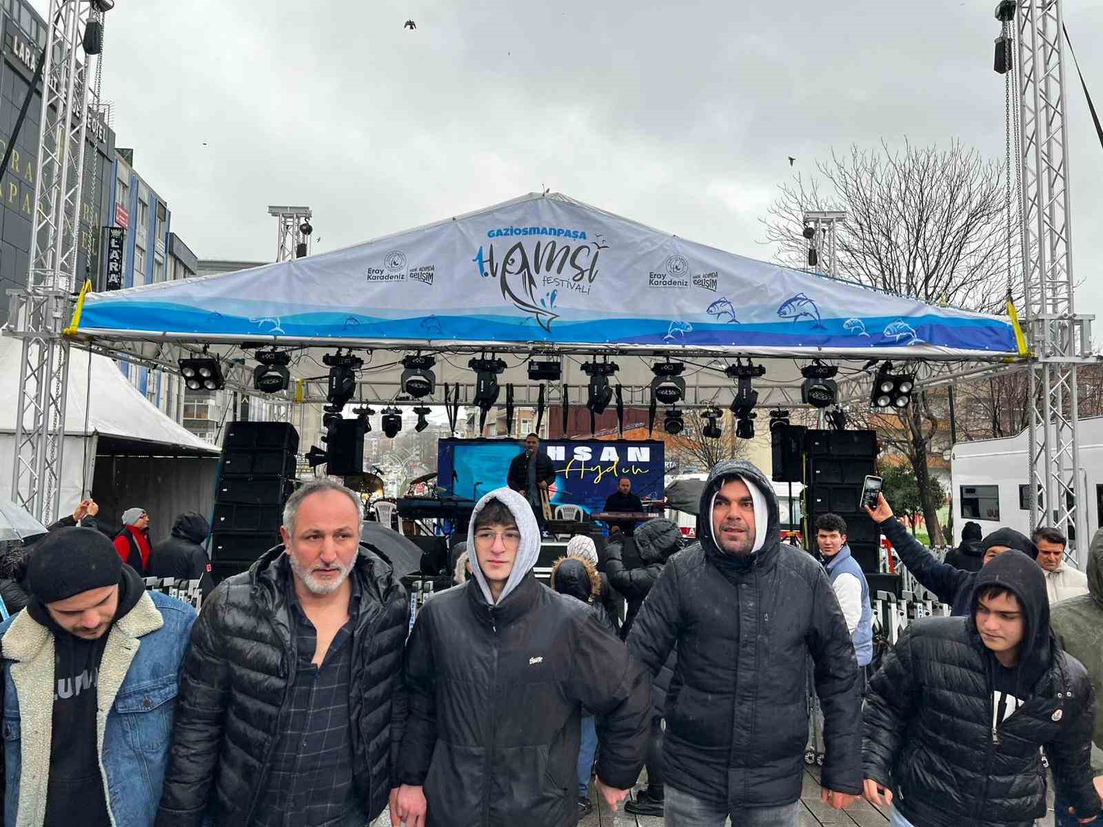 gaziosmanpasada karadeniz ruzgari festivalde 10 ton hamsi ikram edildi 0 gvUuan69