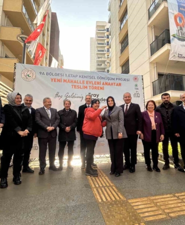 gaziosmanpasadaki-yeni-mahalle-evleri-konutlari-sahiplerine-teslim-edildi-5KuciFam.jpg