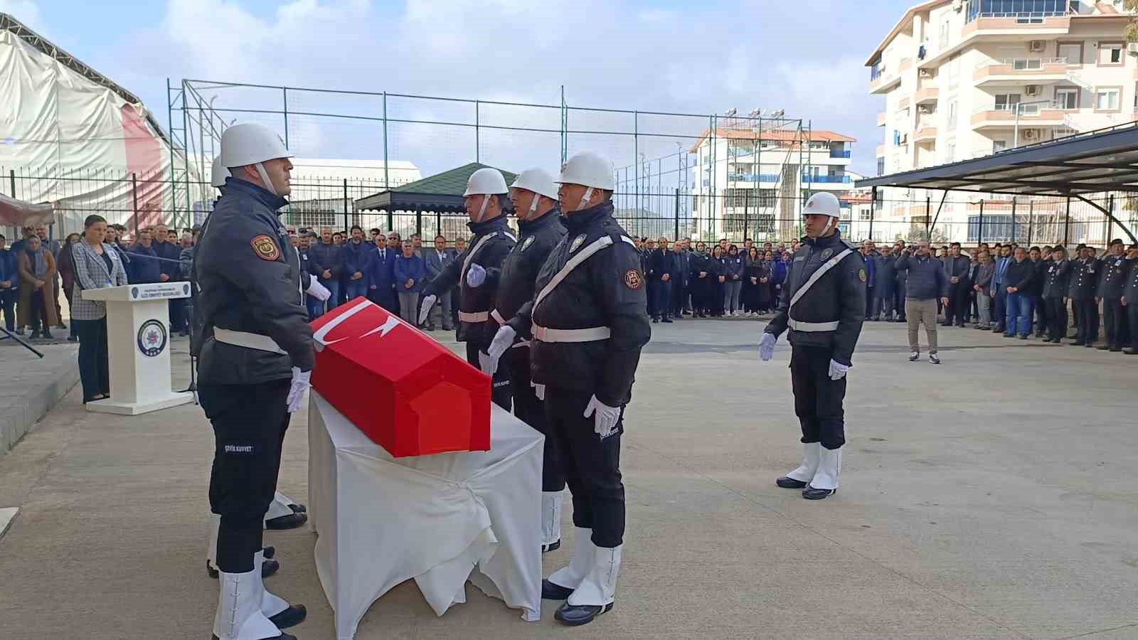 gazipasa havalimaninda gorevli polis memuru hayatini kaybetti 1