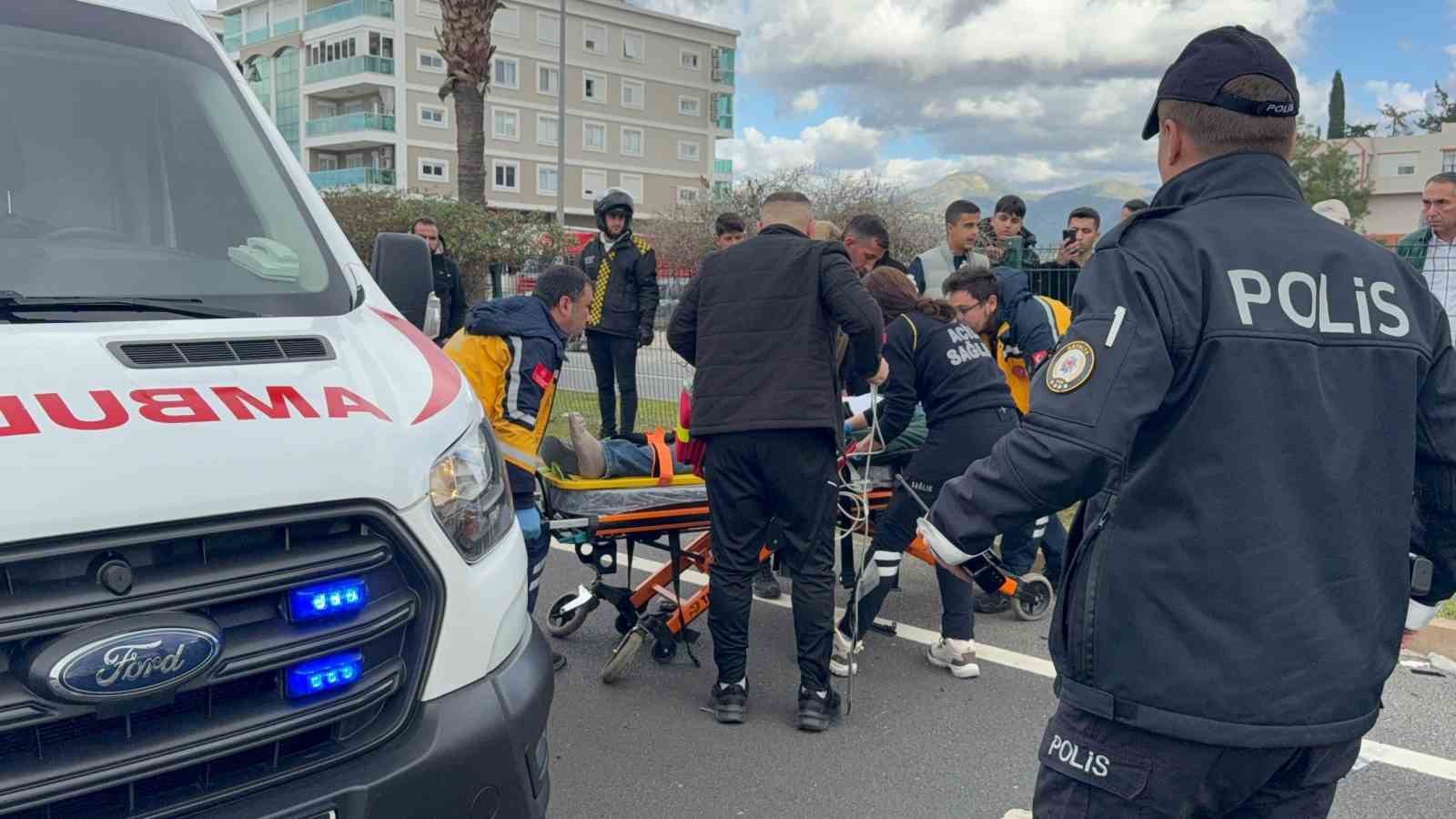 gazipasada akulu motosiklete otomobil carpti 1 olu 5 gaVfAH8w