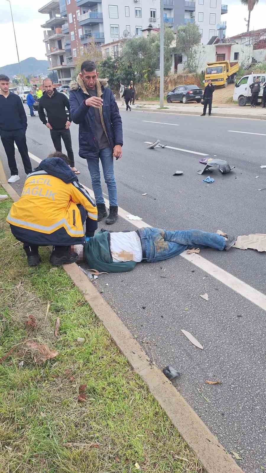 gazipasada akulu motosiklete otomobil carpti 1 olu 7 Fdy4jImN