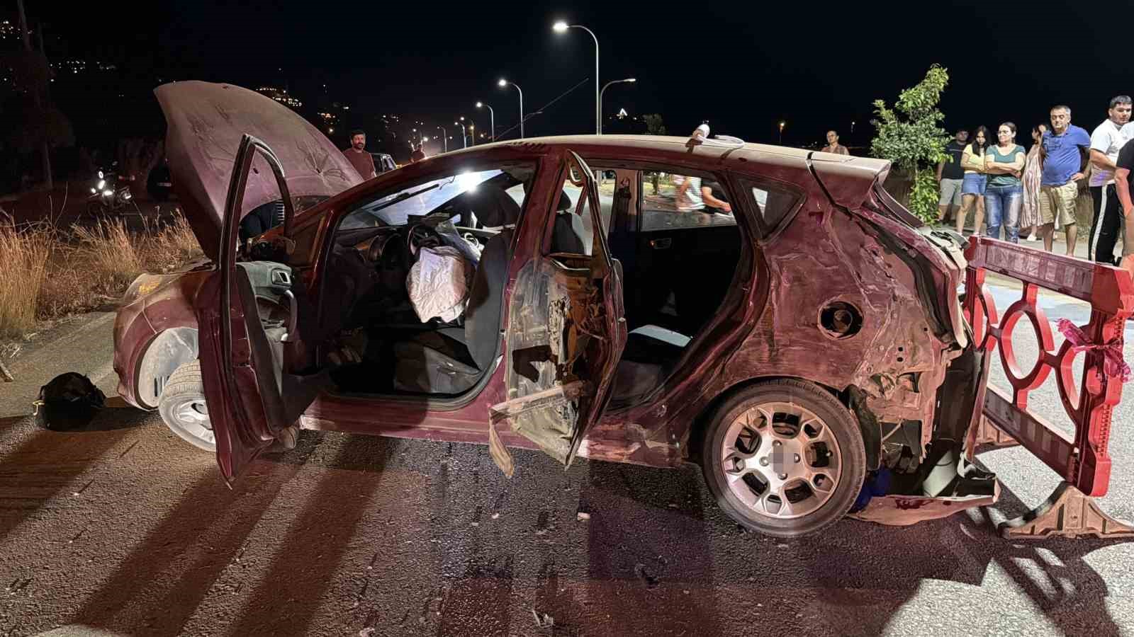 Gazipaşa’da otomobil takla attı: 4 yaralı 5 gazipasada otomobil takla atti 4 yarali 1