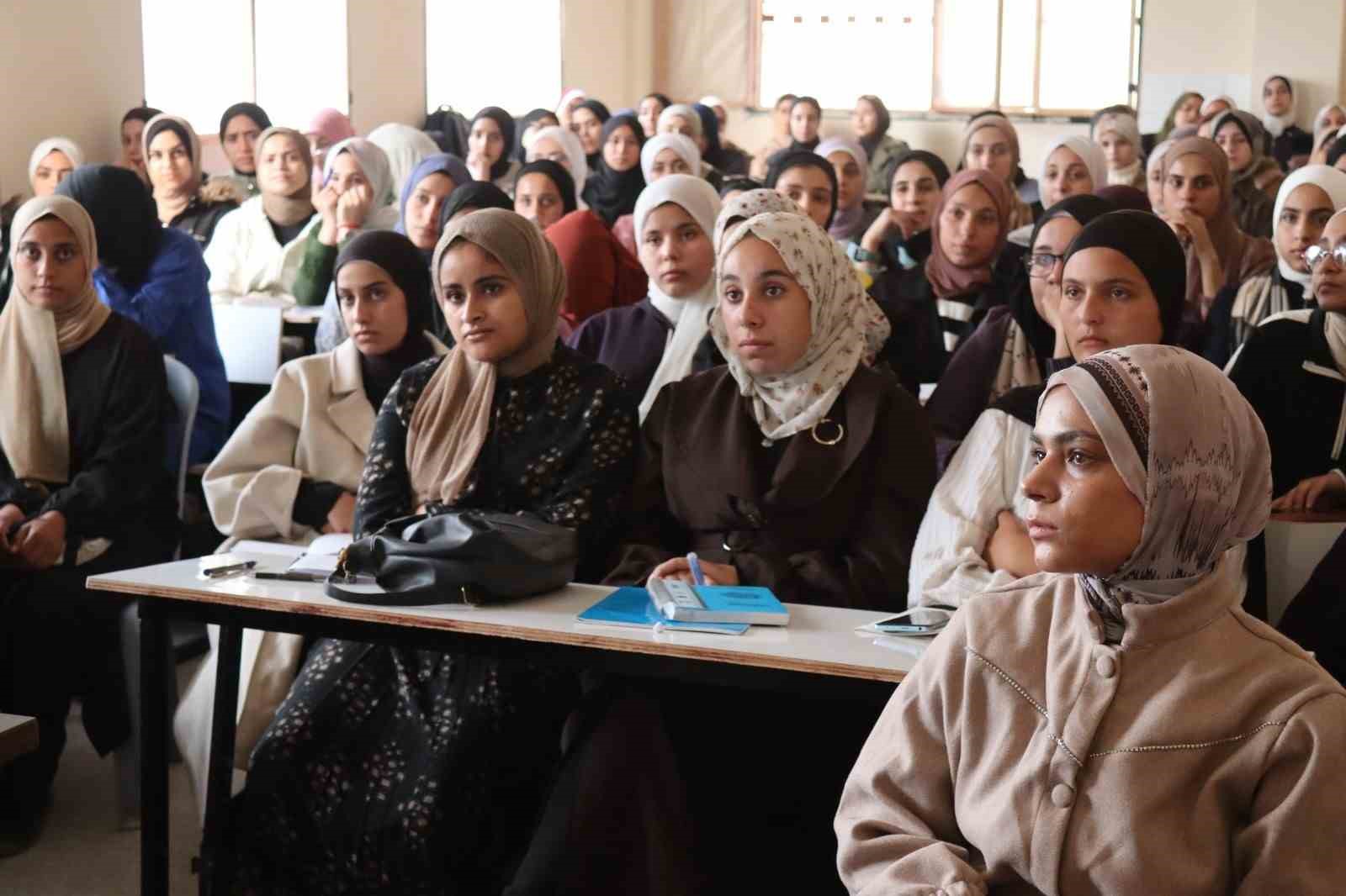 gazze islam universitesinde 2 yil aradan sonra dersler yeniden basladi 0 aq8iwGL7