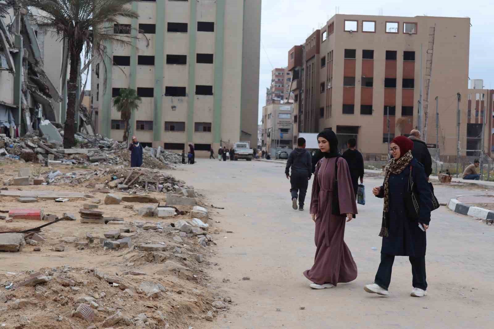 gazze islam universitesinde 2 yil aradan sonra dersler yeniden basladi 3 GC6mh3A9