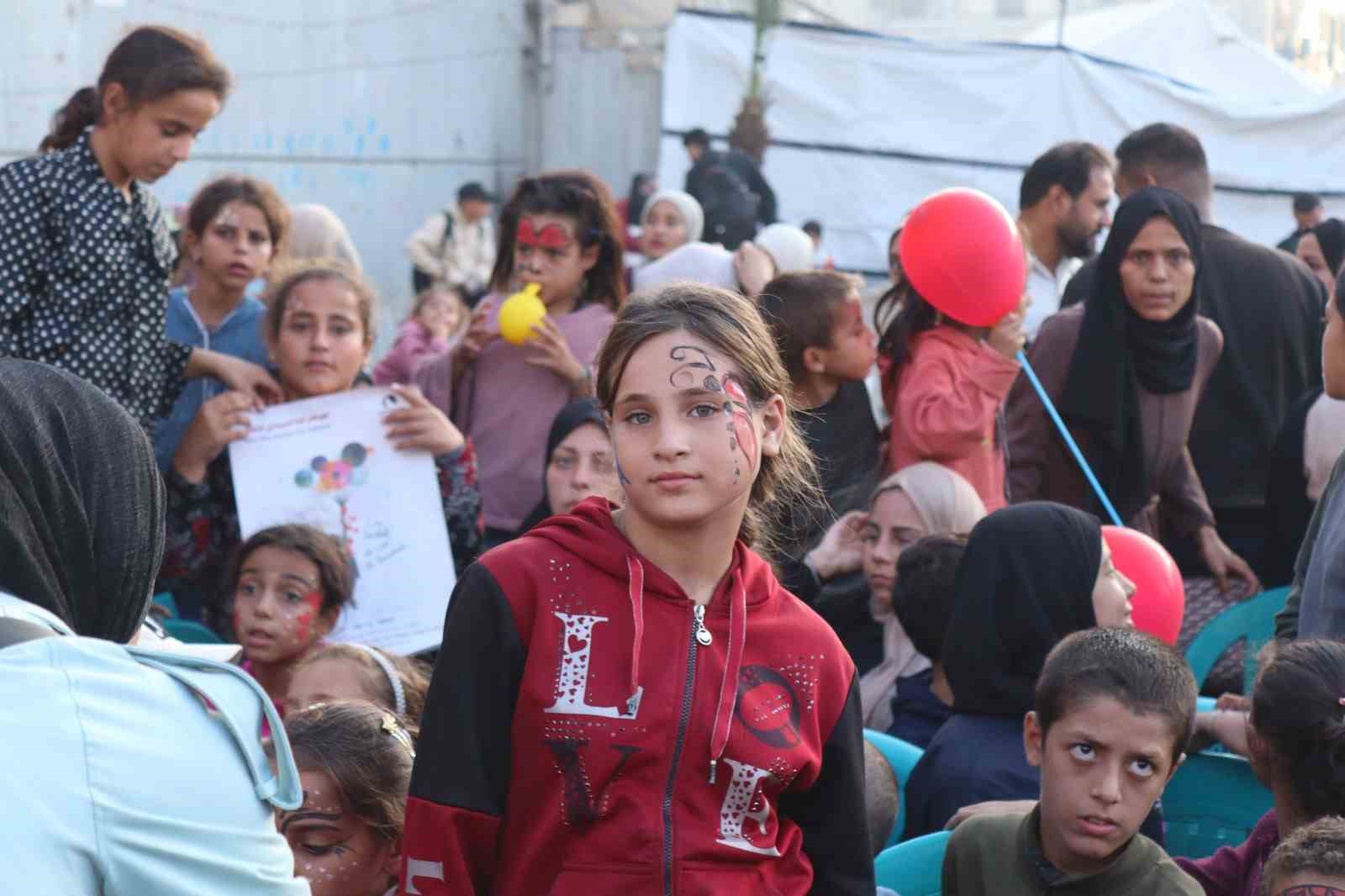 Gazze’de Çocuk Sinema Festivali düzenlendi 5 gazzede cocuk sinema festivali duzenlendi 1 tGJRt4rw