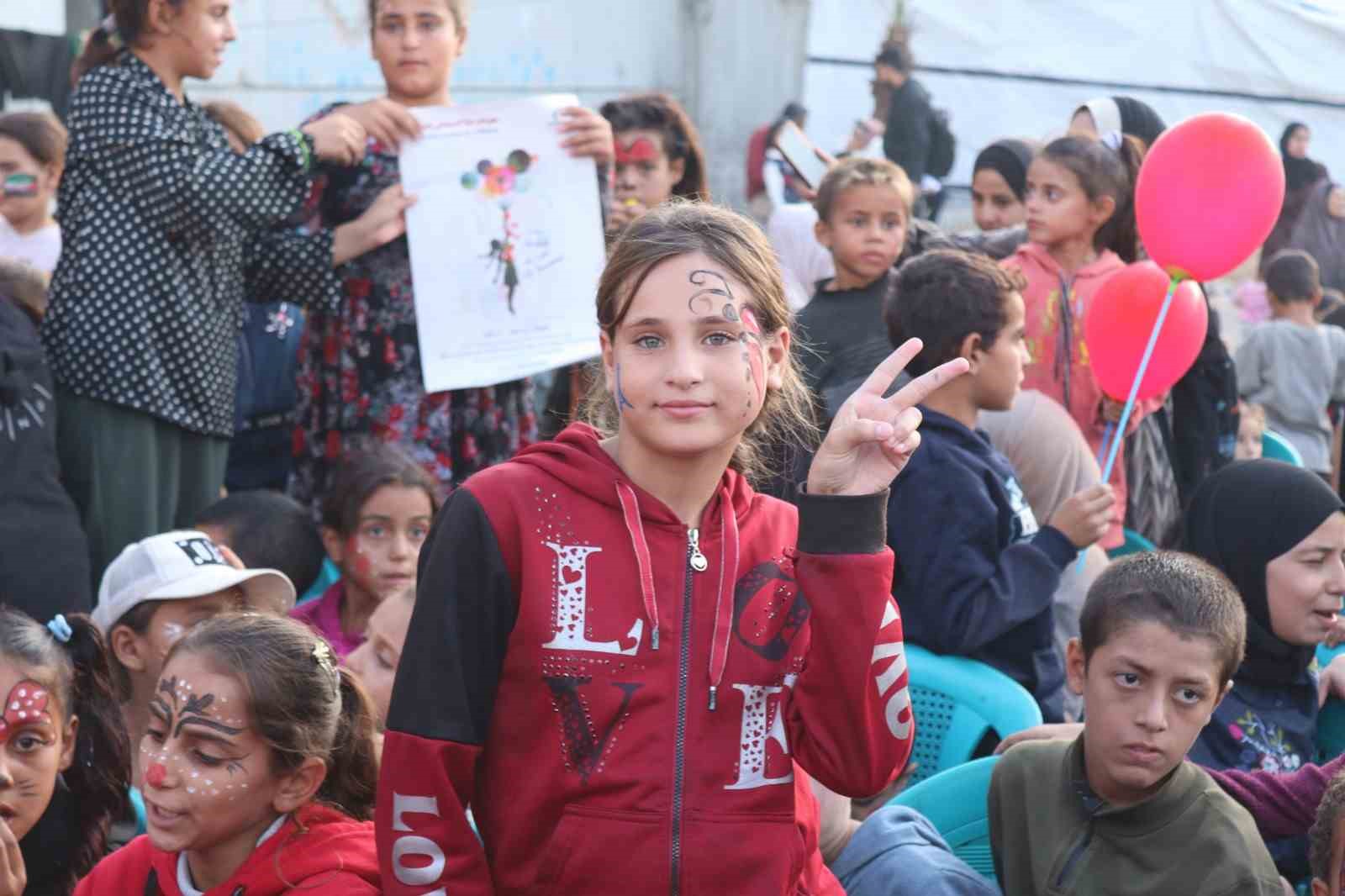 Gazze’de Çocuk Sinema Festivali düzenlendi 6 gazzede cocuk sinema festivali duzenlendi 2 IWRF8UD5