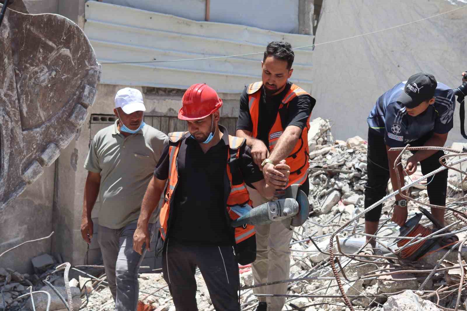 gazzede enkaz altindaki cenazeleri cikarma calismalarinda ikinci asamaya gecildi 1 rCm1YMPA