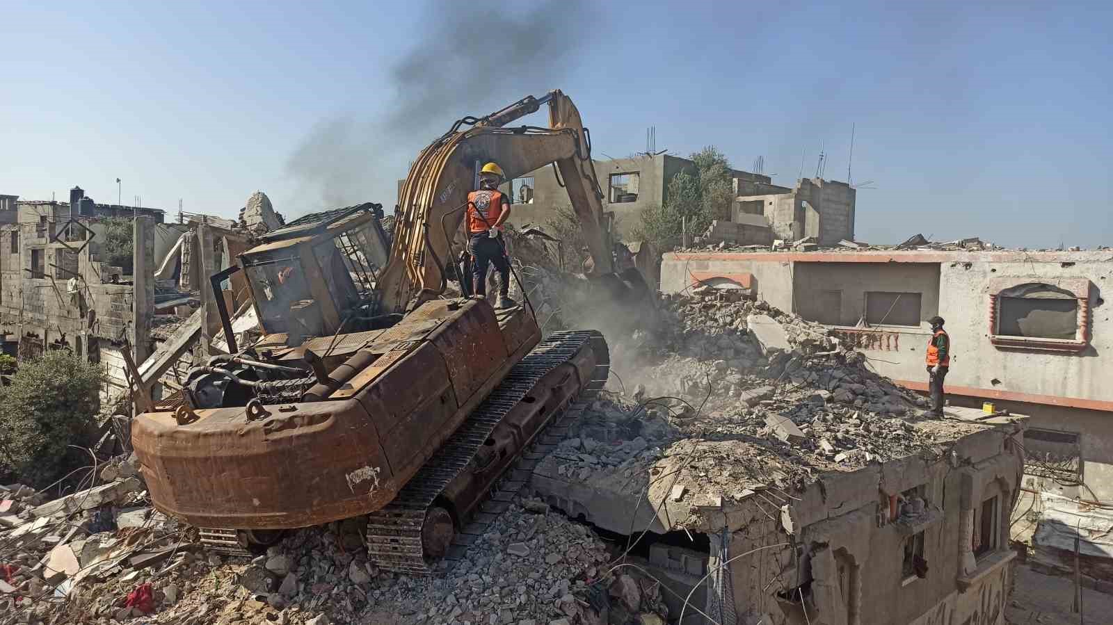 gazzede enkaz altindaki cenazelerin cikarilmasina yonelik calismalarin ilk asamasi basladi 3 BaqYNG2k