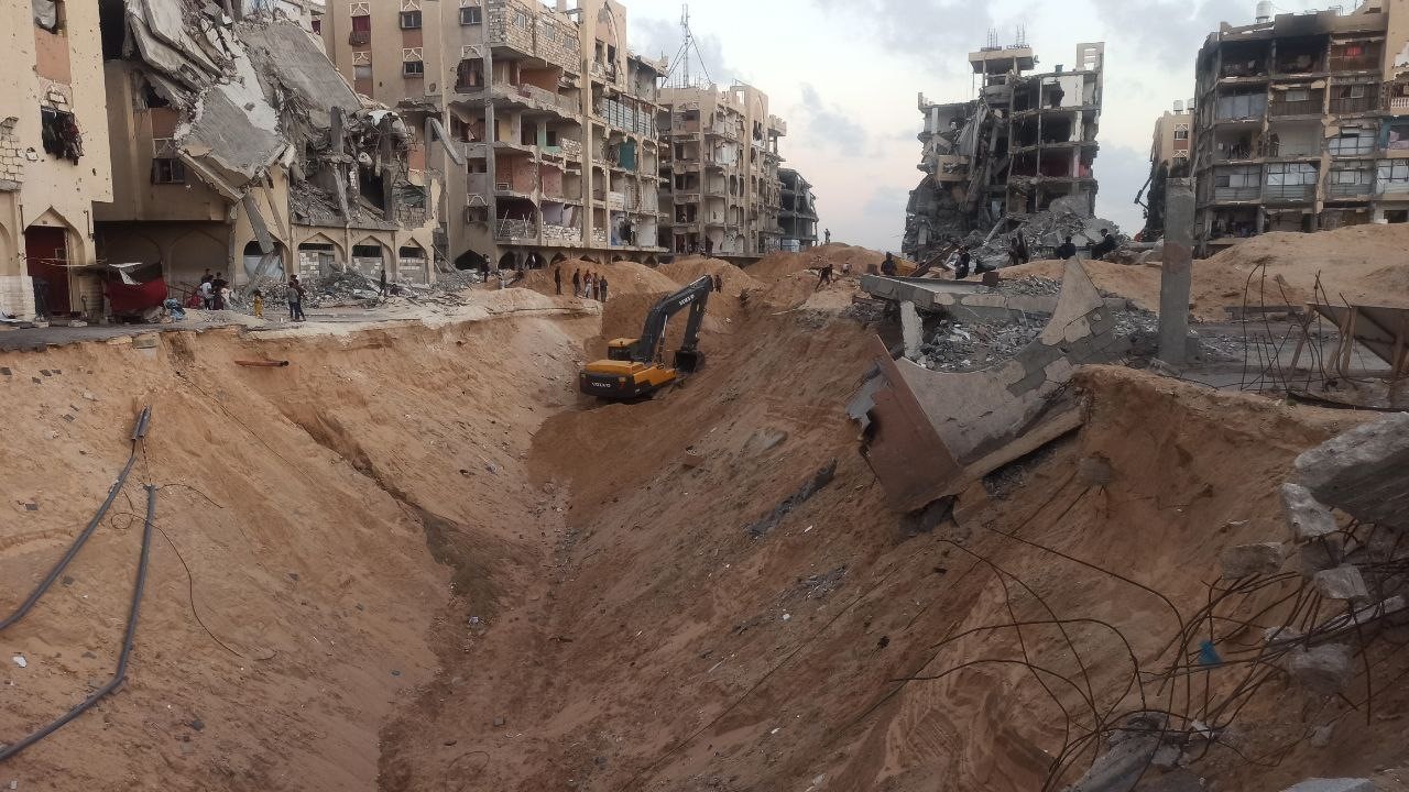 Gazze’de yıkıntılar altında kaybolan esirler, Mısır’a ait araç ve ekipmanlar ile aranıyor 4 gazzede yikintilar altinda kaybolan esirler misira ait arac ve ekipmanlar ile araniyor 0 OVfvJS6M