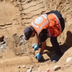 gazzedeki-mezarlikta-onlarca-insan-kalintisi-cikarildi-y37j6cTj.jpg