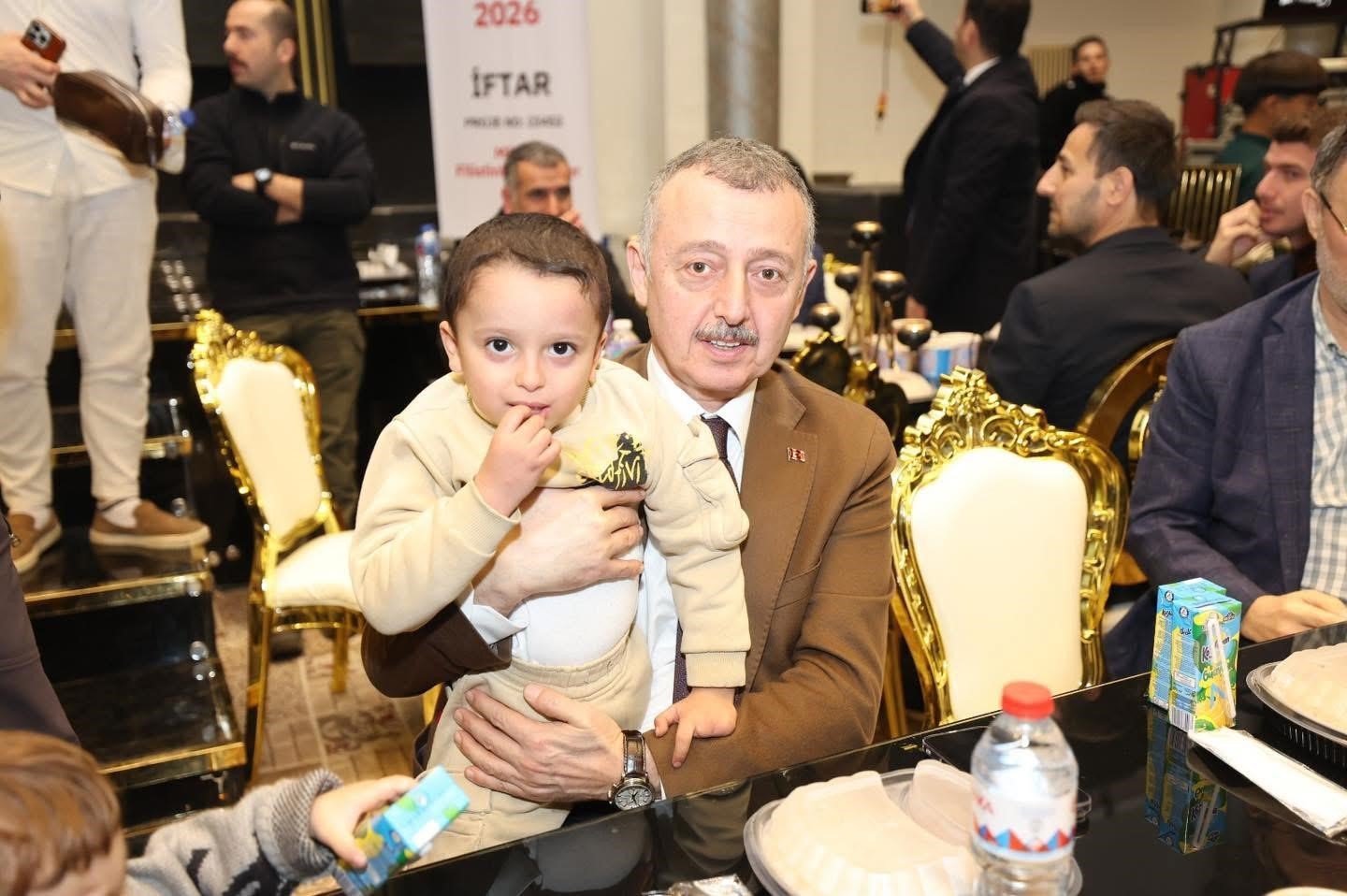 gazzeden misira siginan aileler ayni sofrada bulustu 1 lRlf6hJj