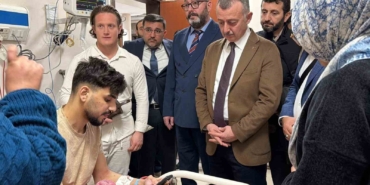 gazzeden-misira-siginan-aileler-ayni-sofrada-bulustu-H8wqbizy.jpg