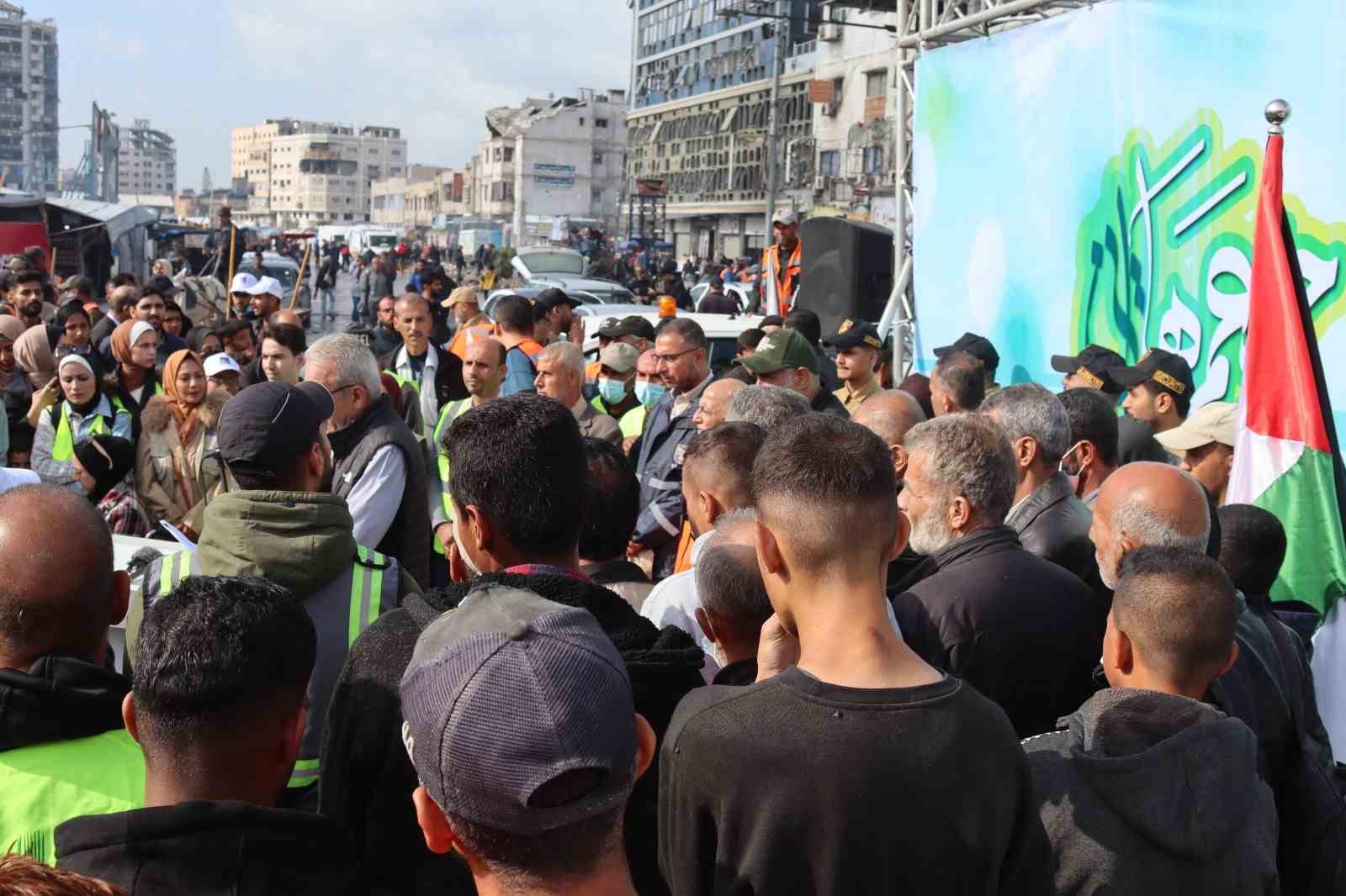 Gazzeliler "Yeniden İnşa Edeceğiz" kampanyası başlattı 7 gazzeliler yeniden insa edecegiz kampanyasi baslatti 3