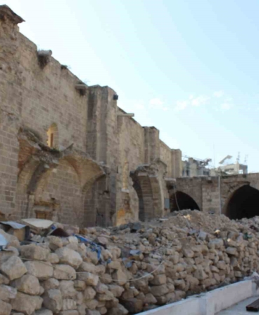 gazzenin-en-eski-camisi-buyuk-omer-camiinde-restorasyon-calismalari-basladi-qnz2ywSf.jpg