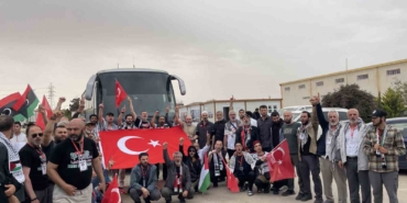 gazzeye-umut-konvoyu-40-farkli-ulkeden-400-aktivist-trablustan-hareket-etti-2TnQpALe.jpg