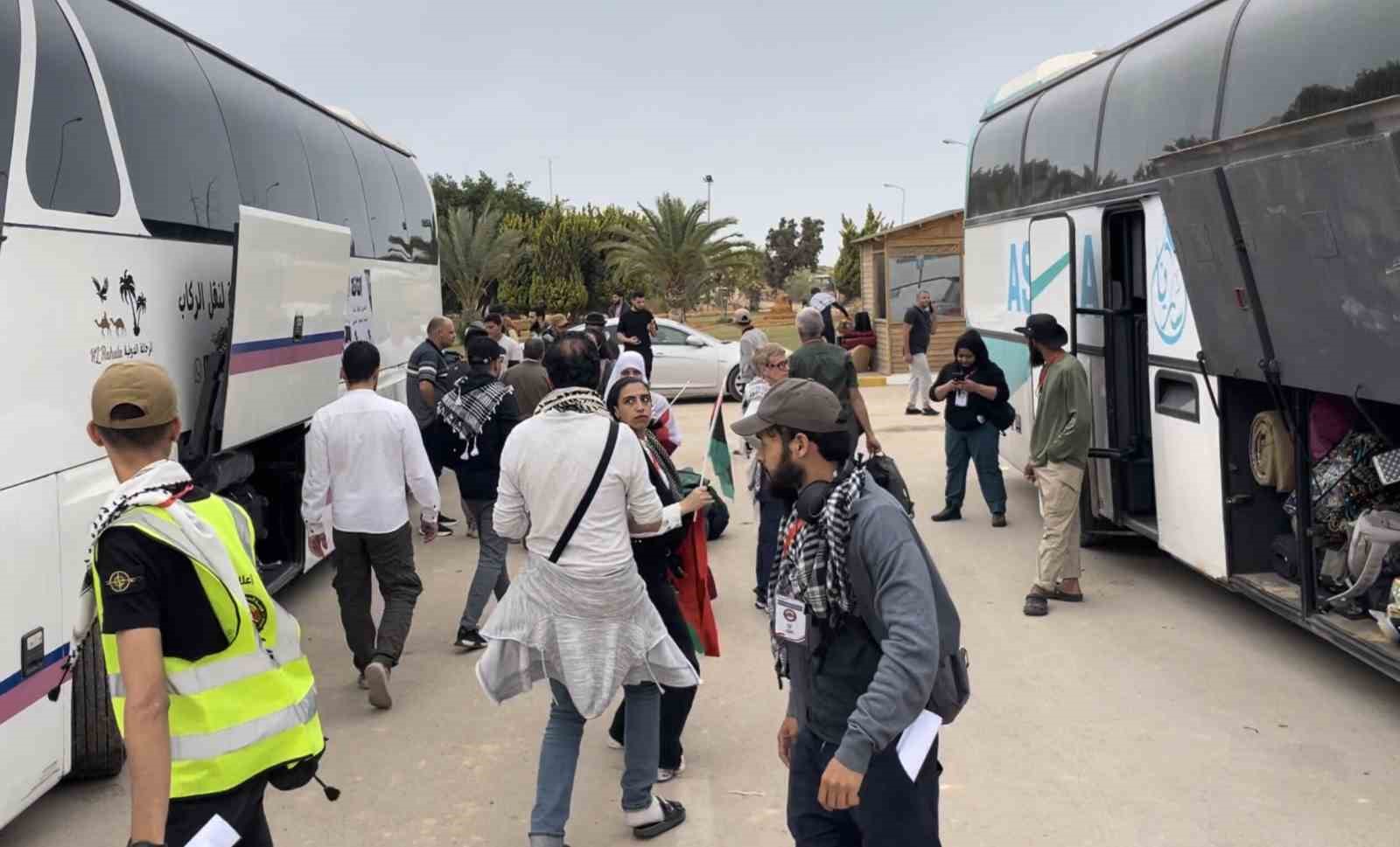 Gazze’ye umut konvoyu: 40 farklı ülkeden 400 aktivist Trablus’tan hareket etti 8 gazzeye umut konvoyu 40 farkli ulkeden 400 aktivist trablustan hareket etti 4 utPViXF5