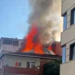 gebzede-3-katli-apartmanda-korkutan-yangin-9ywqjFxE.jpg