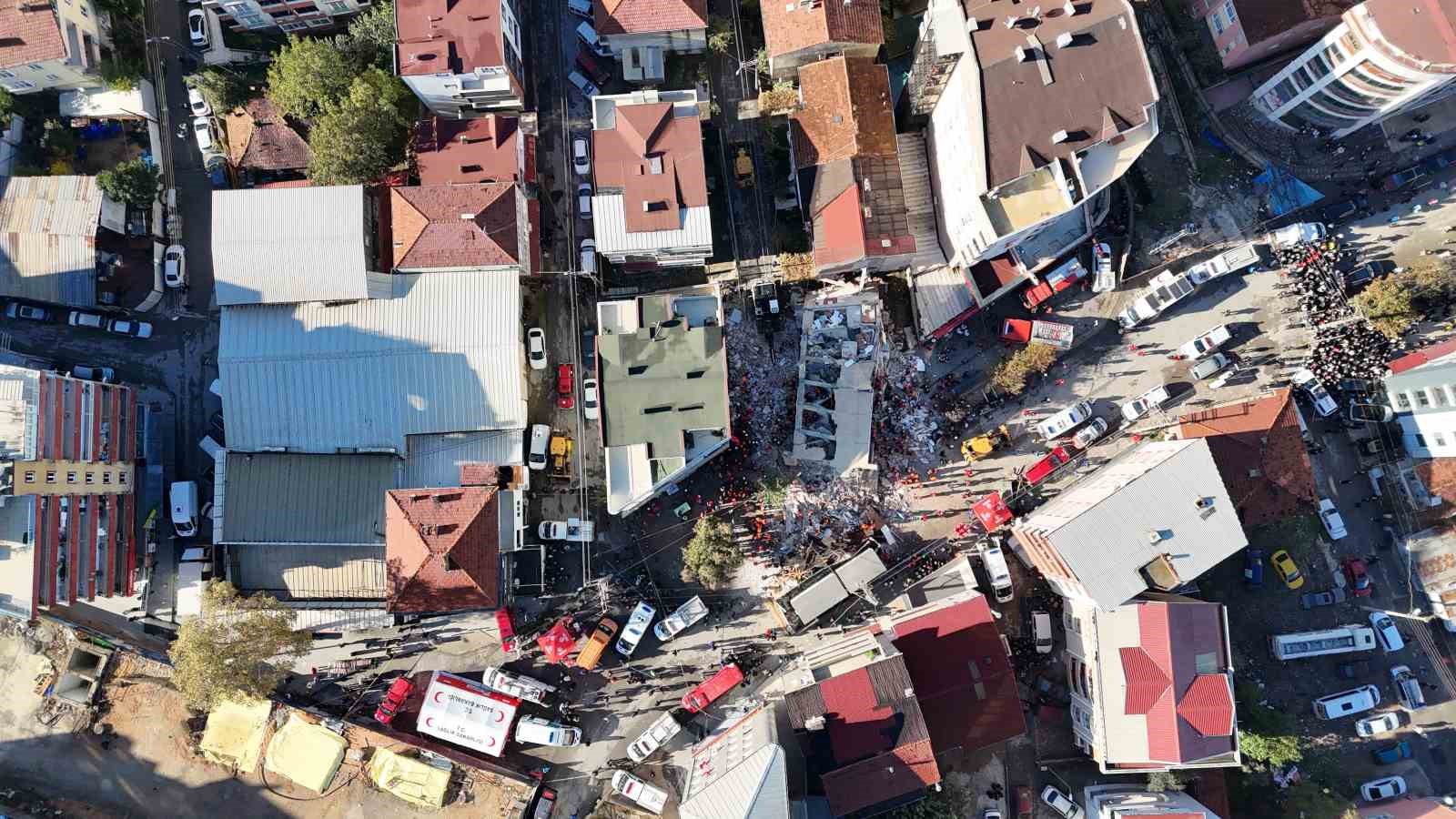 Gebze’de çöken bina havadan görüntülendi 9 gebzede coken bina havadan goruntulendi 5 dDeLe54t
