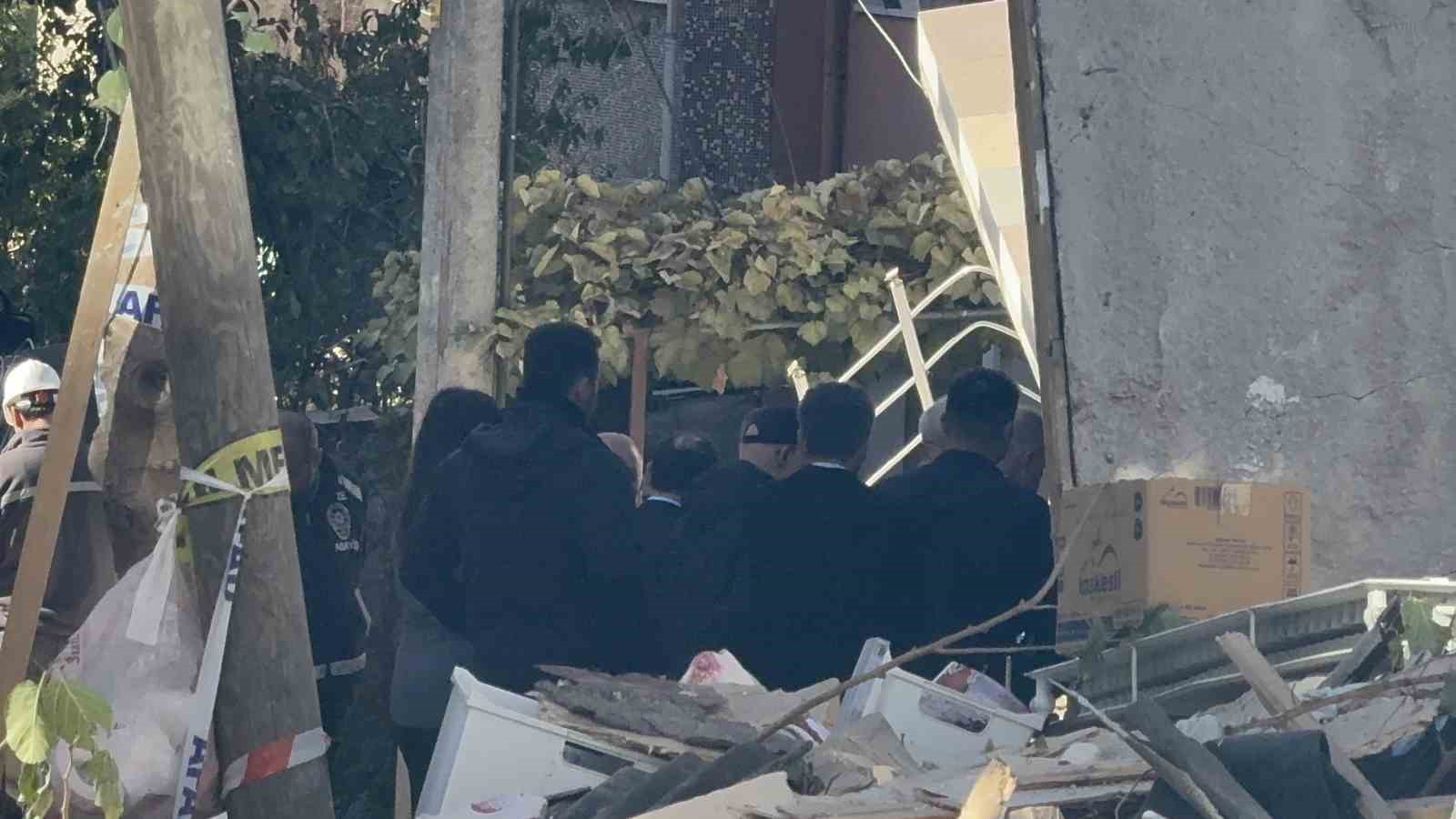 gebzede coken binanin enkazinda inceleme yapiliyor 5 fnsvfK8F